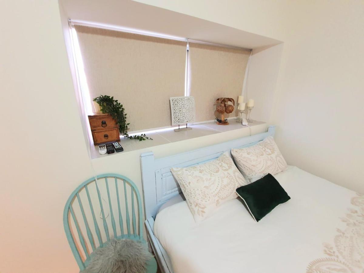 Sunshine Suite Boutique Only 5 Min Walk To The Beach - By Seaelo エイラート エクステリア 写真