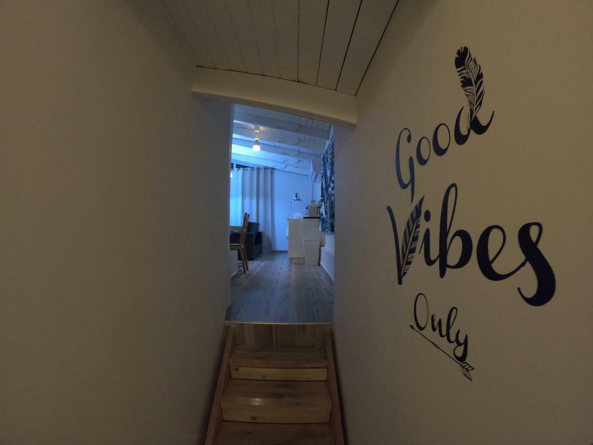 Sunshine Suite Boutique Only 5 Min Walk To The Beach - By Seaelo エイラート エクステリア 写真