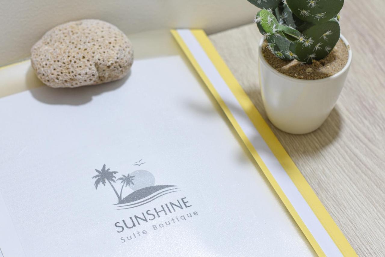 Sunshine Suite Boutique - Only 5 Min Walk To The Beach エイラート エクステリア 写真