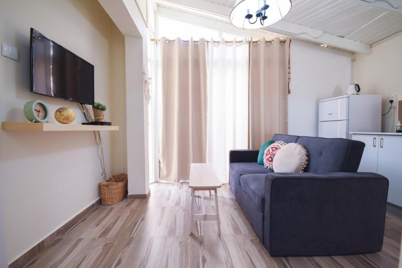 Sunshine Suite Boutique Only 5 Min Walk To The Beach - By Seaelo エイラート エクステリア 写真
